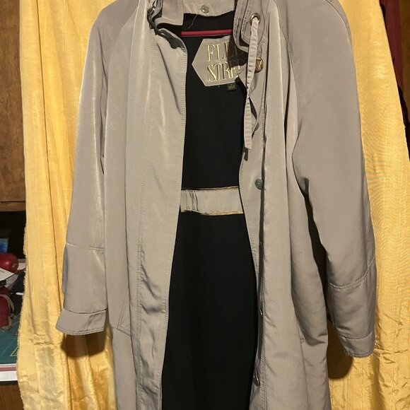 Fleet Street woman's gray trench coat - Picture 5 of 5